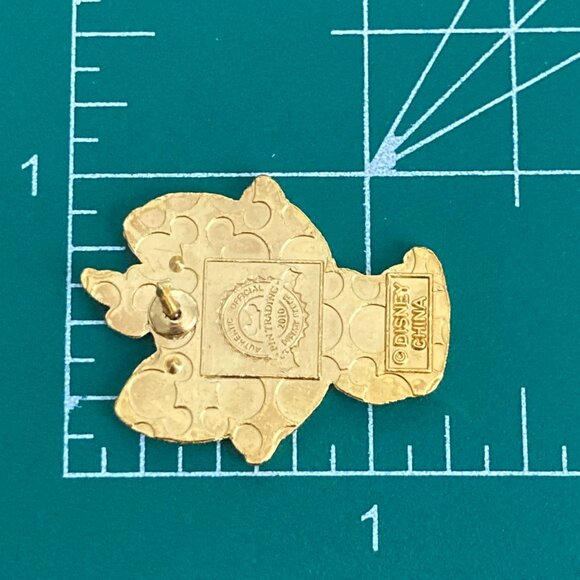 Disney Aristocats Marie Cat Trading Pin New 2010 Pink White Enamel Bow - Picture 8 of 8